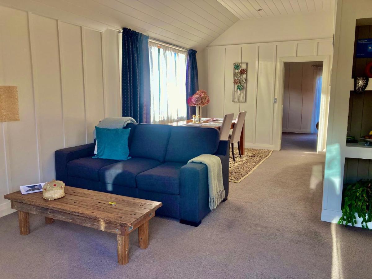 Three Thirty B & B Куийнстаун Екстериор снимка